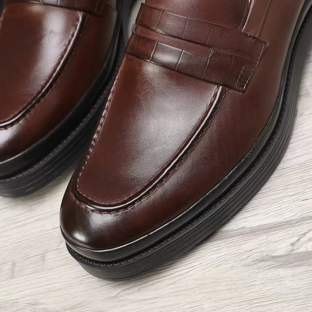 Men's shoes 💰540 💰💰🎩🎩【Prada】Counter 1:1⬆️original reproduction, absolute quality🆗original outsole, high-quality imported rubber, wear-resistant and non-slip, never degummed, upper material: imported first-layer cowhide➕anti-slip foam outsole, official website material, inner material: water-dyed leather lining, 6 colors available! Code number 38-45